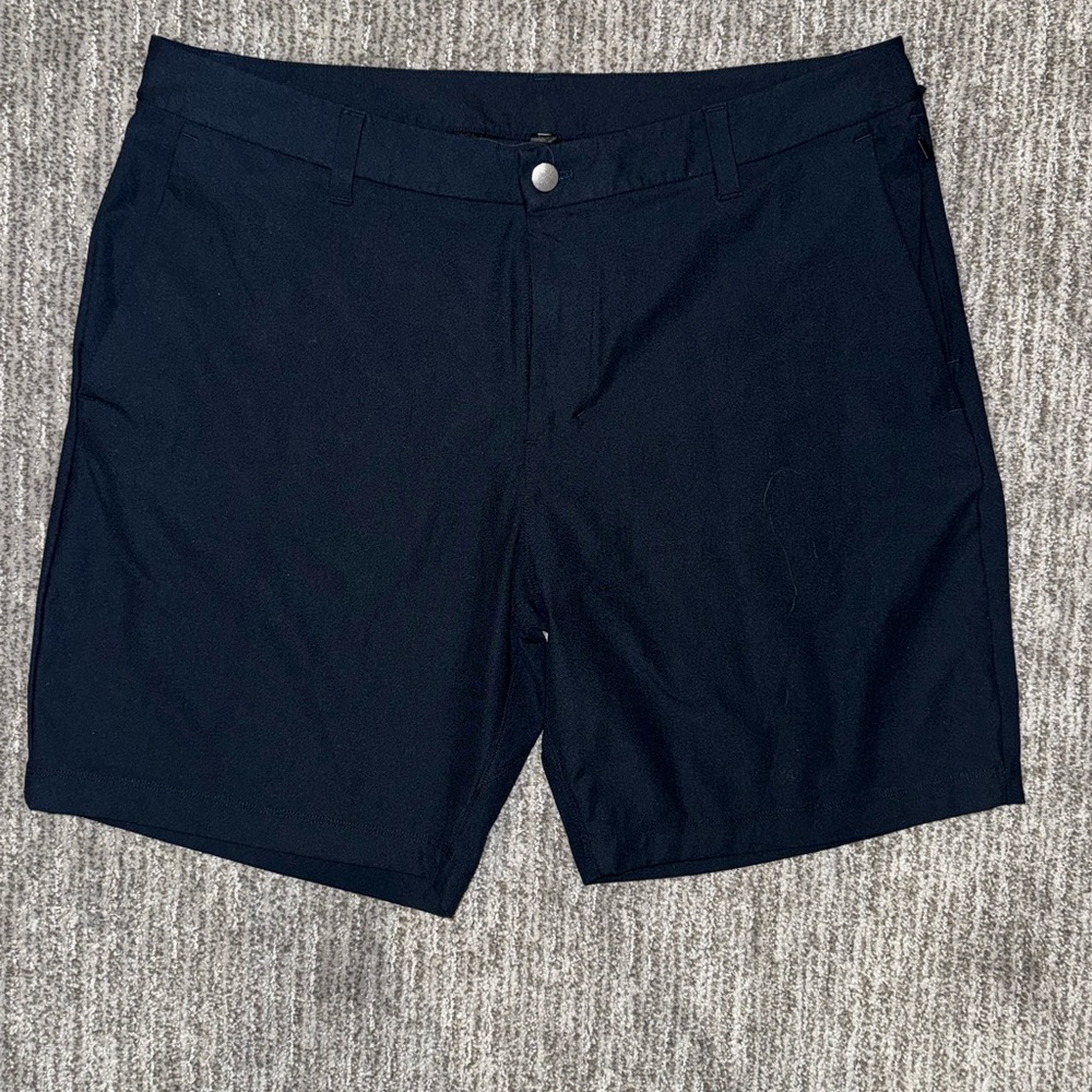 Lululemon Brand new, worn less than five times, in perfect condition.